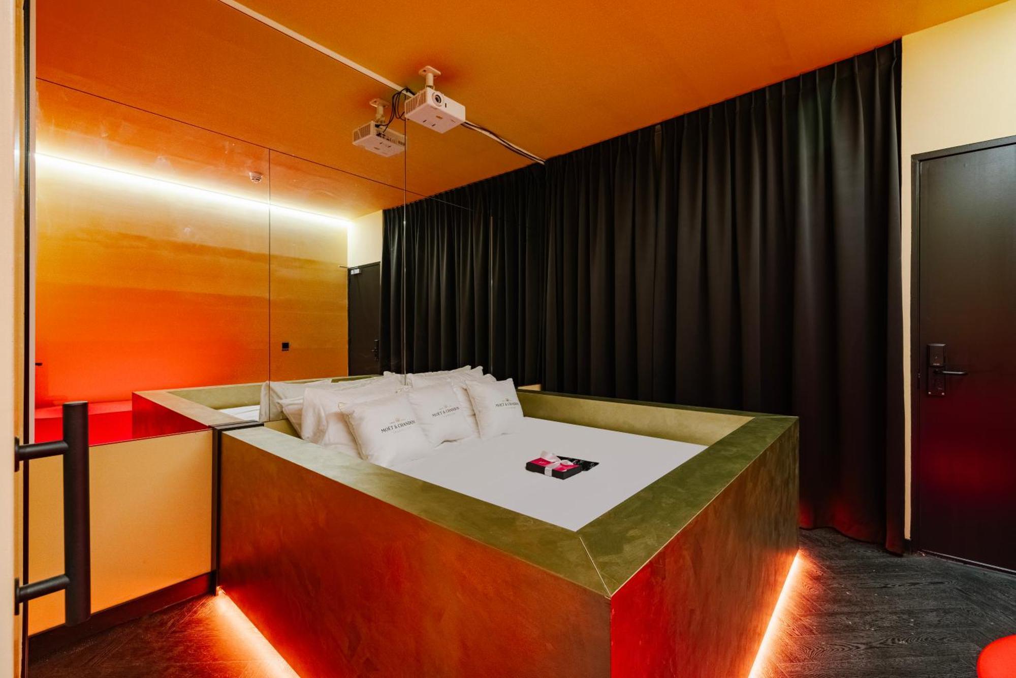 Supper Hotel Amsterdam Ngoại thất bức ảnh